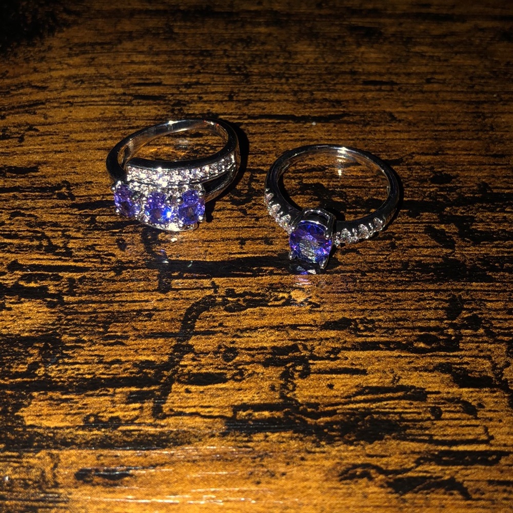 Woman’s rings